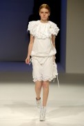 desfiles-reinaldolourenco-saopauloverao2006rtw-117