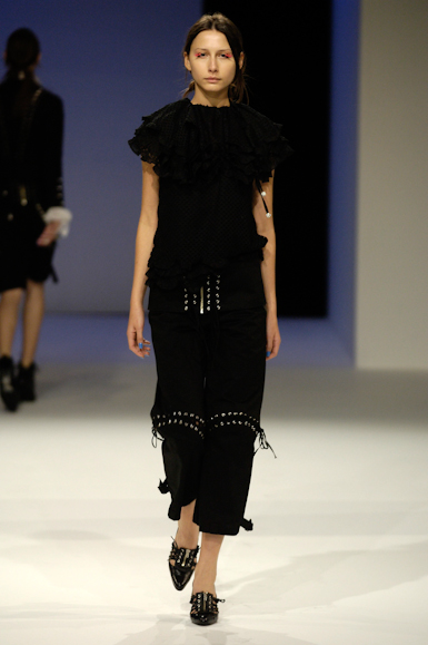 desfiles-reinaldolourenco-saopauloverao2006rtw-119