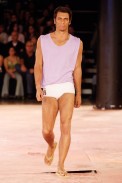 desfiles-rosacha-saopauloverao2006rtw-123