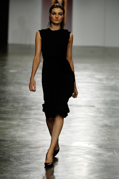desfiles-samuelcirnasck-saopauloverao2006rtw-102