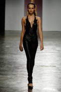 desfiles-samuelcirnasck-saopauloverao2006rtw-103