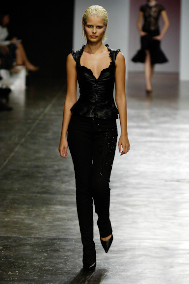 desfiles-samuelcirnasck-saopauloverao2006rtw-104