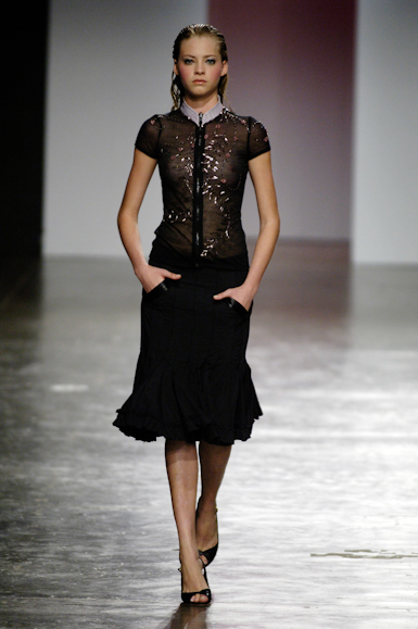 desfiles-samuelcirnasck-saopauloverao2006rtw-105