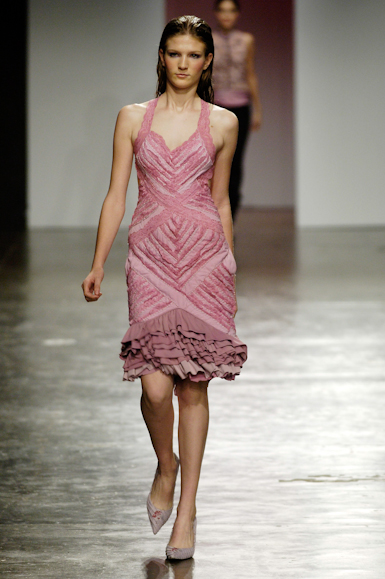 desfiles-samuelcirnasck-saopauloverao2006rtw-109