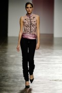 desfiles-samuelcirnasck-saopauloverao2006rtw-110