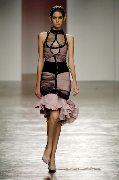 desfiles-samuelcirnasck-saopauloverao2006rtw-117