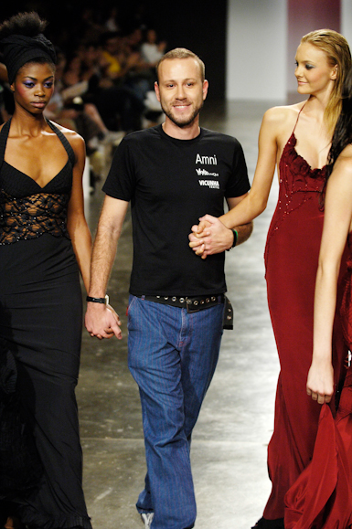 desfiles-samuelcirnasck-saopauloverao2006rtw-132