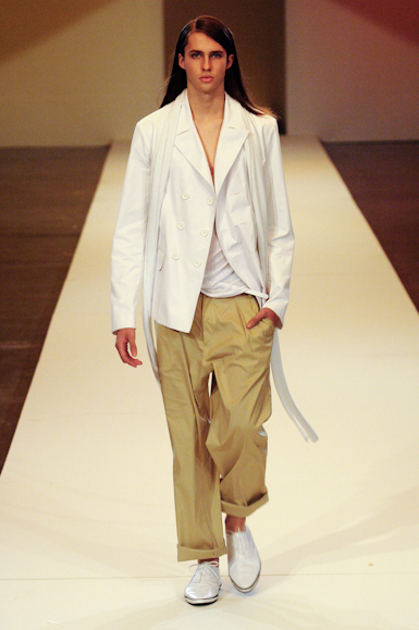 desfiles-uma-saopauloverao2006rtw-100