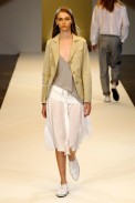 desfiles-uma-saopauloverao2006rtw-107