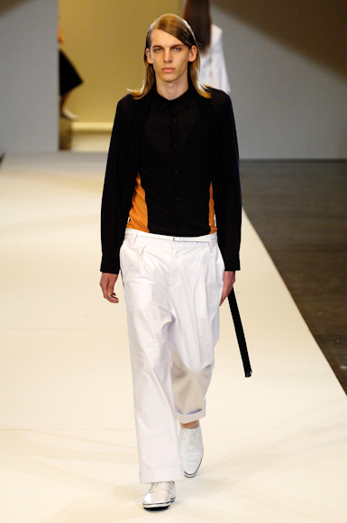 desfiles-uma-saopauloverao2006rtw-120