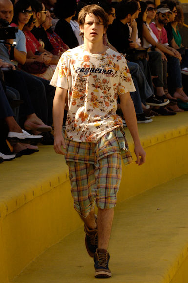desfiles-vrom-saopauloverao2006rtw-131