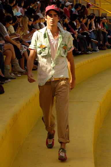 desfiles-vrom-saopauloverao2006rtw-134