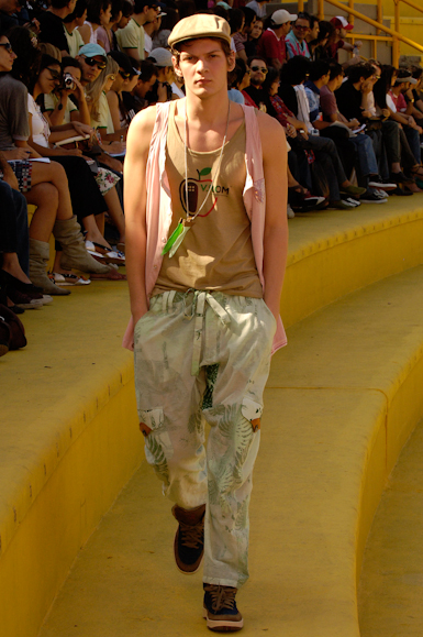 desfiles-vrom-saopauloverao2006rtw-138
