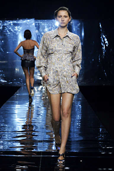 desfiles-animale-rioinverno2006rtw-137