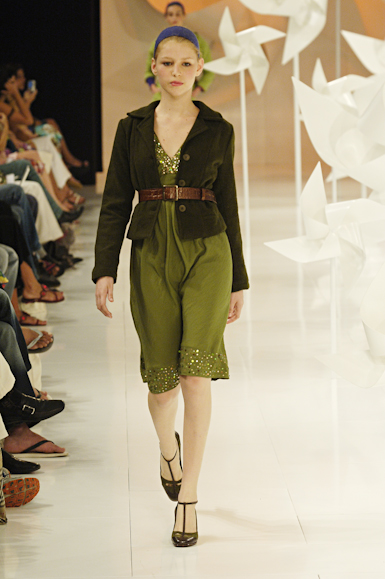 desfiles-cantao-rioinverno2006rtw-122