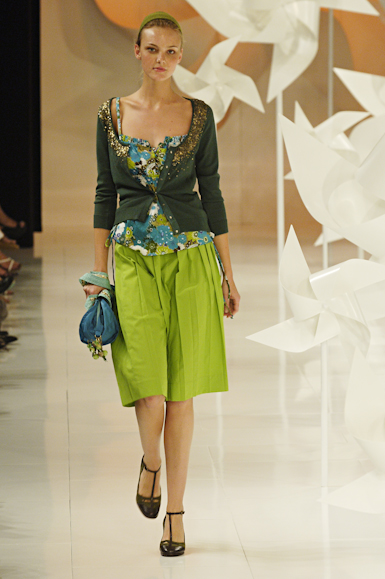 desfiles-cantao-rioinverno2006rtw-128