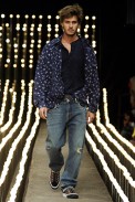 desfiles-colcci-rioinverno2006rtw-102