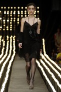 desfiles-colcci-rioinverno2006rtw-103