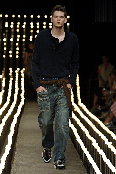 desfiles-colcci-rioinverno2006rtw-109