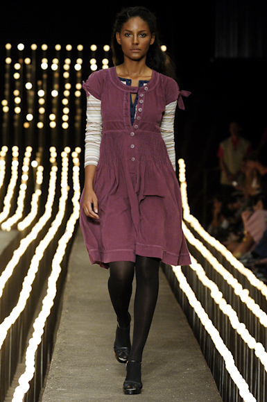 desfiles-colcci-rioinverno2006rtw-121