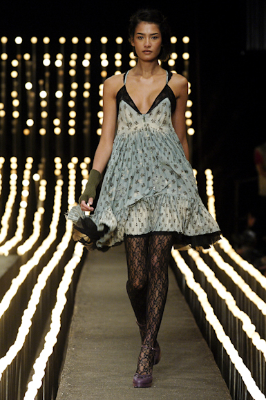 desfiles-colcci-rioinverno2006rtw-129