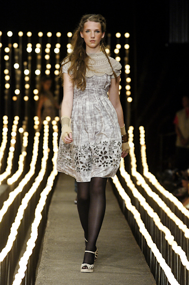 desfiles-colcci-rioinverno2006rtw-133