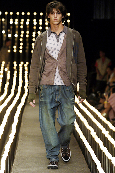 desfiles-colcci-rioinverno2006rtw-134