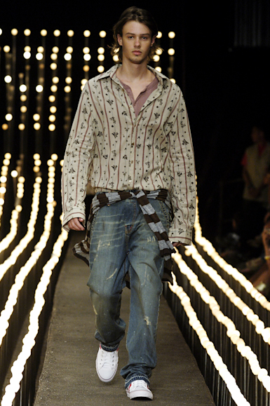 desfiles-colcci-rioinverno2006rtw-136