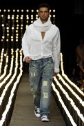 desfiles-colcci-rioinverno2006rtw-148