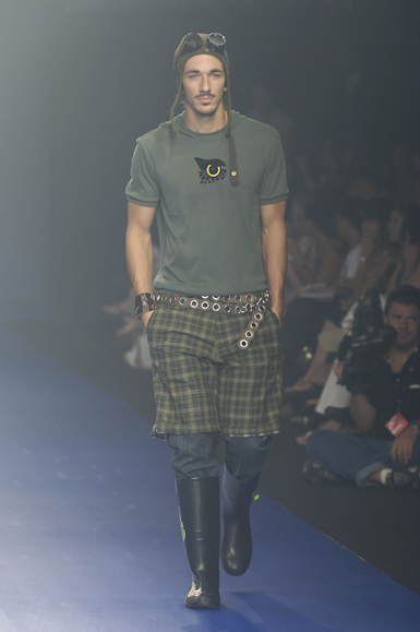 desfiles-complexob-rioinverno2006rtw-124