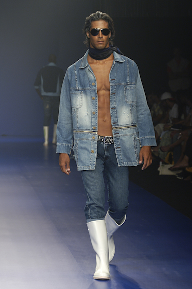 desfiles-complexob-rioinverno2006rtw-136