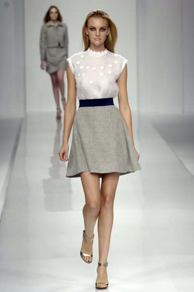 desfiles-gracaottoni-rioinverno2006rtw-100