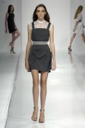 desfiles-gracaottoni-rioinverno2006rtw-106