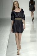 desfiles-gracaottoni-rioinverno2006rtw-110