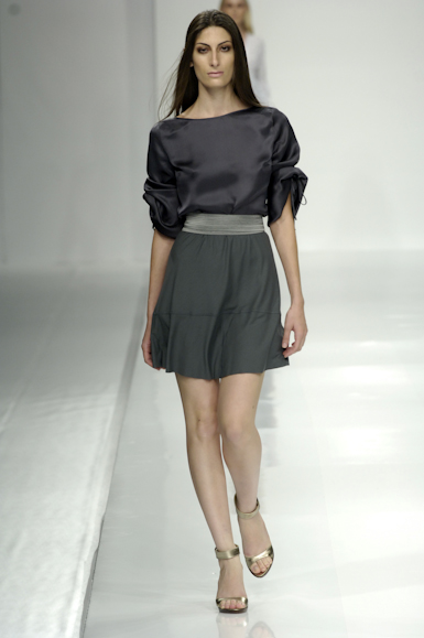 desfiles-gracaottoni-rioinverno2006rtw-112