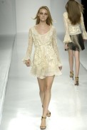 desfiles-gracaottoni-rioinverno2006rtw-128