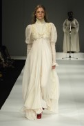 desfiles-marciaganen-rioinverno2006rtw-102