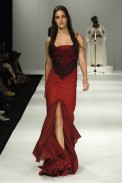 desfiles-marciaganen-rioinverno2006rtw-113