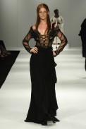 desfiles-marciaganen-rioinverno2006rtw-120