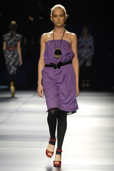 desfiles-mariabonitaextra-rioinverno2006rtw-102