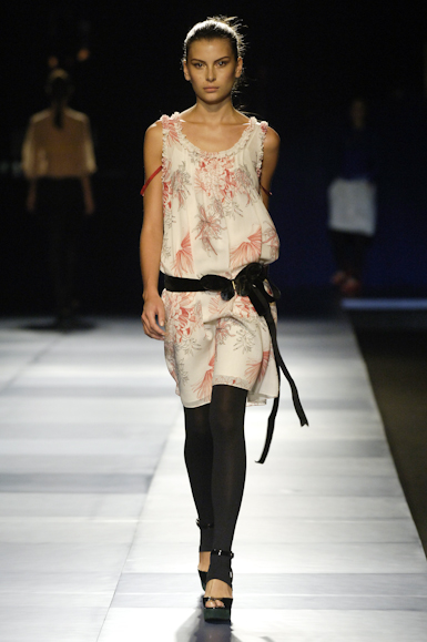 desfiles-mariabonitaextra-rioinverno2006rtw-106