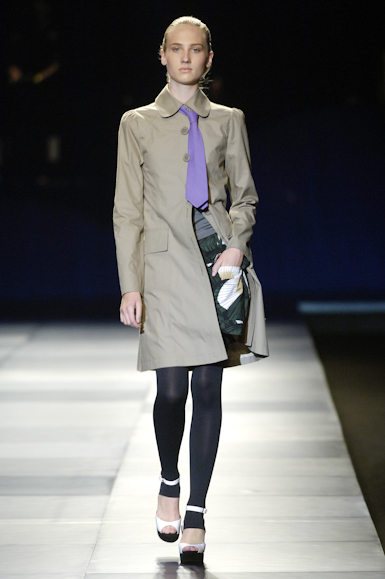 desfiles-mariabonitaextra-rioinverno2006rtw-114