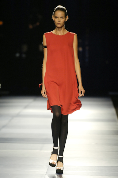 desfiles-mariabonitaextra-rioinverno2006rtw-131