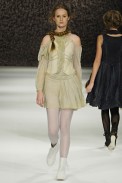 desfiles-melkzda-rioinverno2006rtw-111