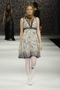 desfiles-melkzda-rioinverno2006rtw-126