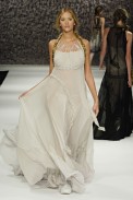 desfiles-melkzda-rioinverno2006rtw-128