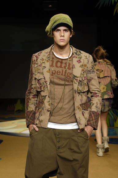desfiles-redley-rioinverno2006rtw-133