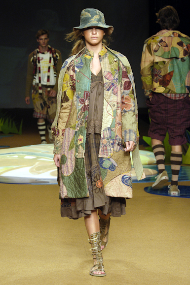 desfiles-redley-rioinverno2006rtw-139