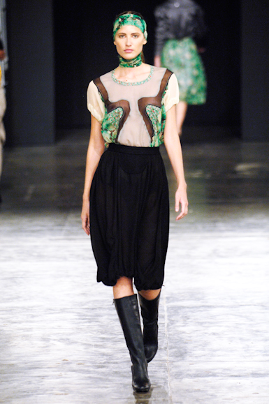 desfiles-aherchcovich-spinverno2006rtw-121