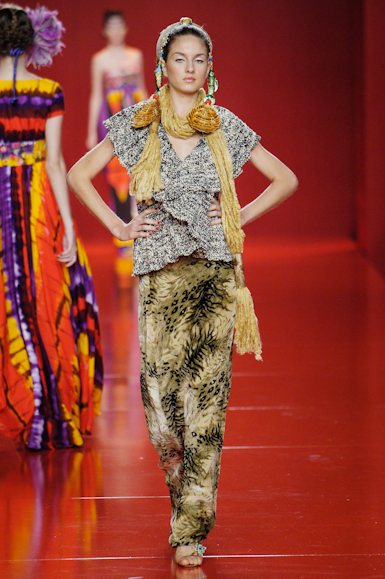 desfiles-andrelima-spinverno2006rtw-104